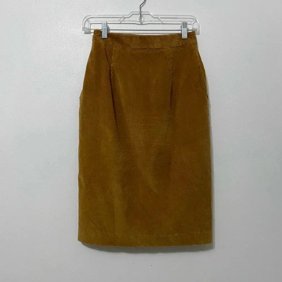 Aritzia - Babaton Toby Corduroy Midi Skirt in Golden Amber - Picture 5 of 8